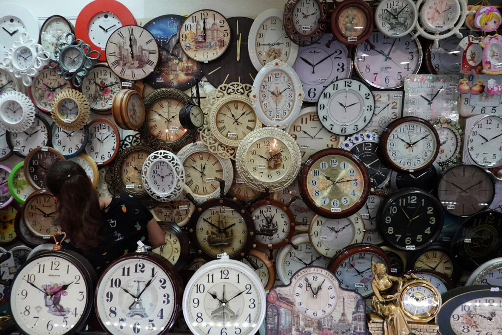 Time store / Magasin de temps / Магазин времени