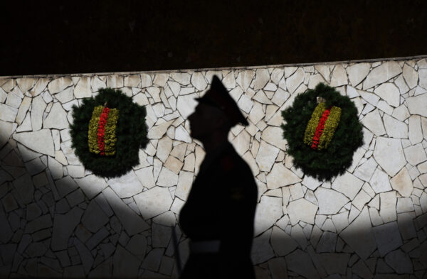 Change of guard / Relève de la garde / Смена караула