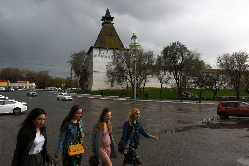 After the rain / Après la pluie / После дождя